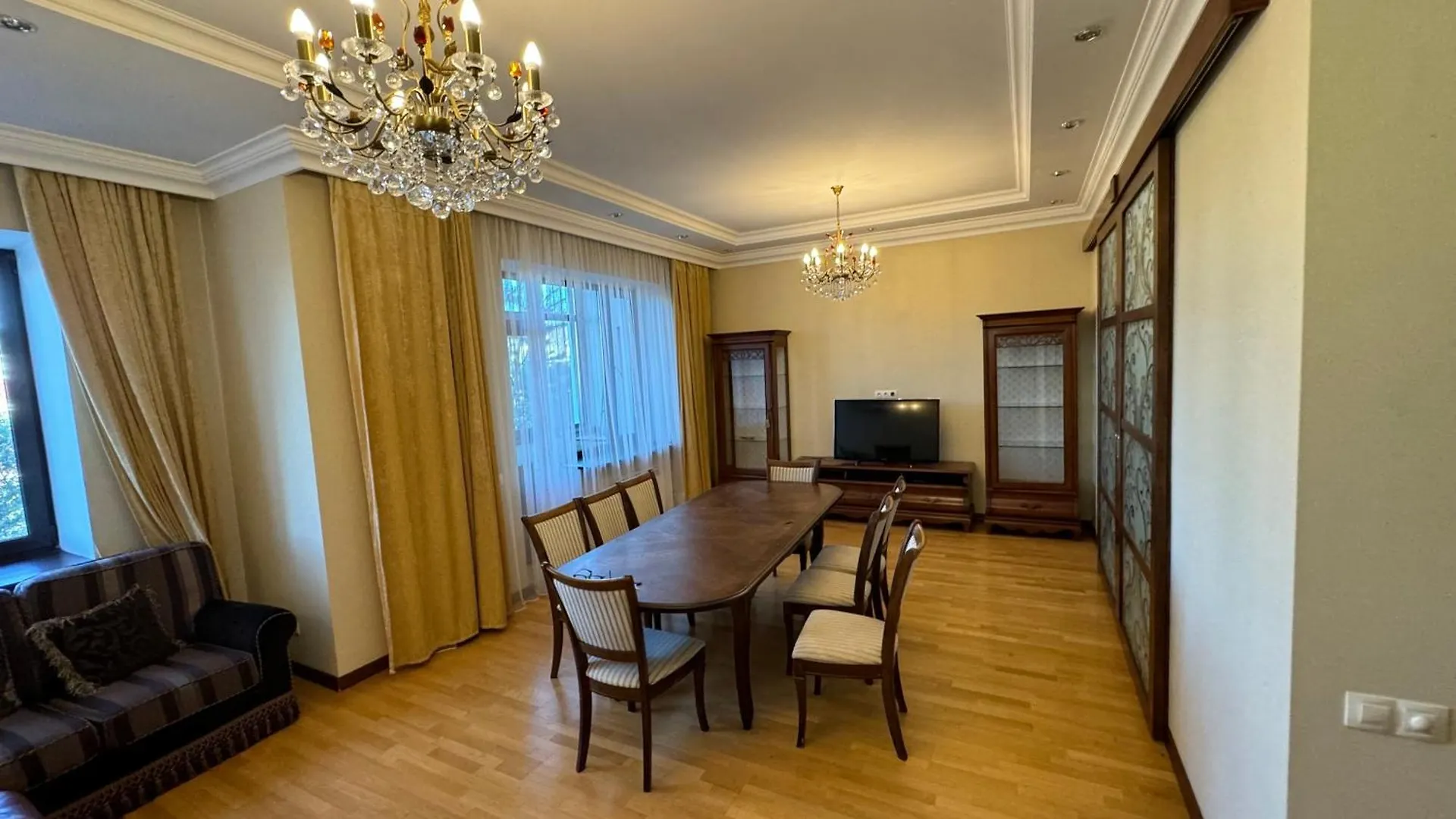 Apartment 4-Х Комнатная Квартира Nur-Sultan